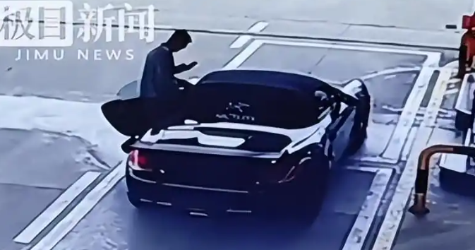 汽车.png