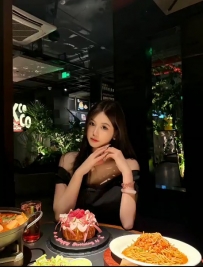 丽江 小伊